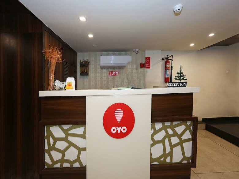 Oyo 5758 Hotel Square 36