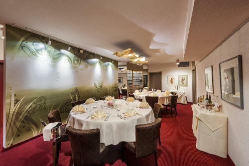 Hotel & Restaurant Hessischer Hof