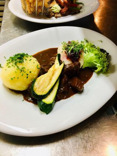 Hostal Hotel-gasthof Zur Post