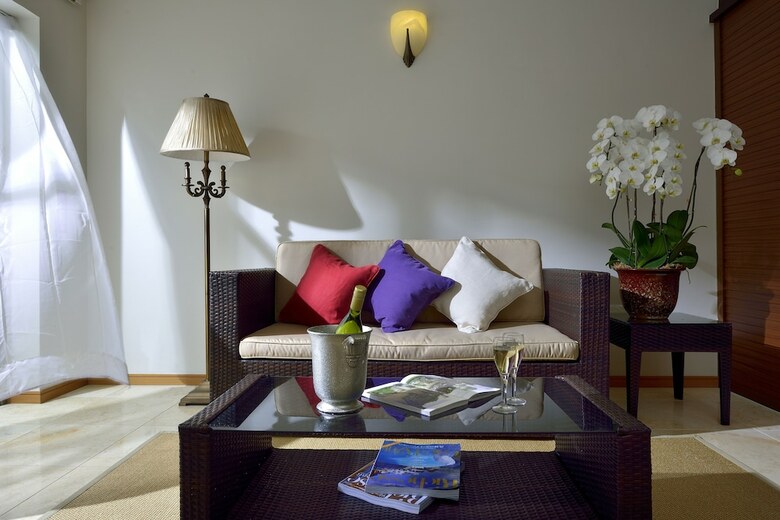 Hotel Pool Terrace Imgya Suite
