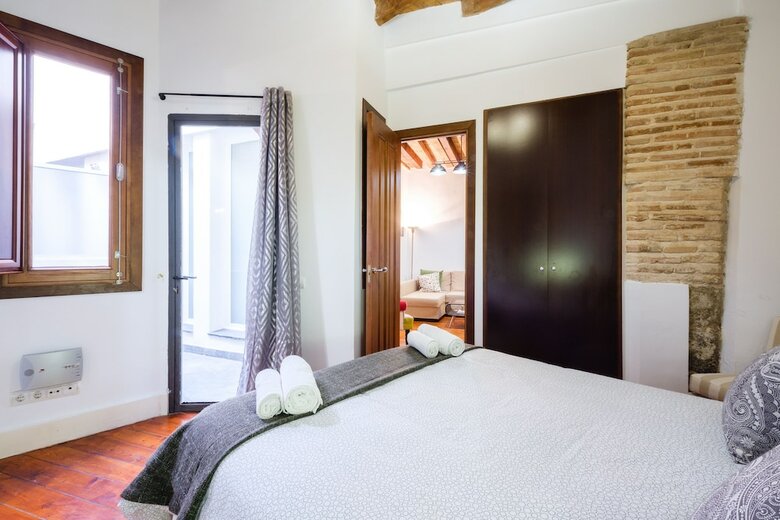 Apartamentos Con Patio Junto A La Catedral By Toledo Ap