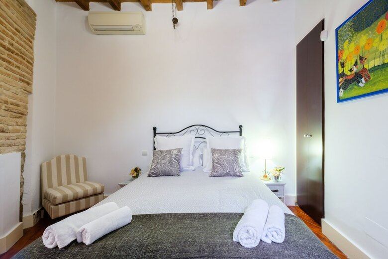 Apartamentos Con Patio Junto A La Catedral By Toledo Ap