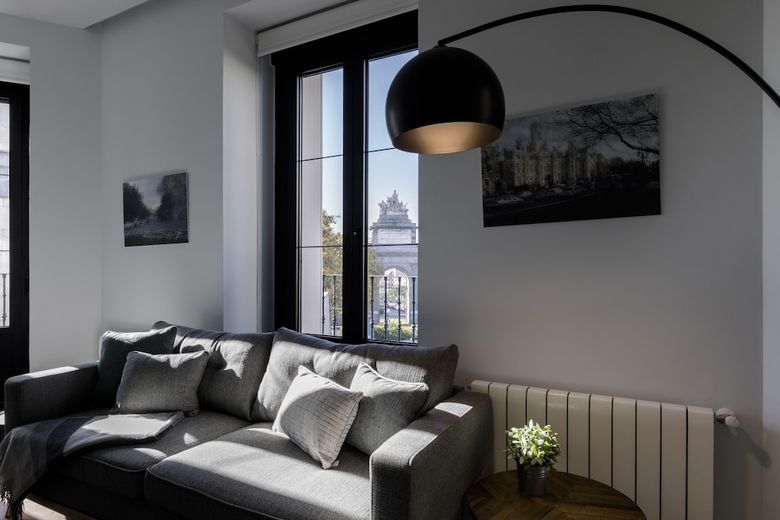 Puerta Toledo Apartment By Flatsweethome