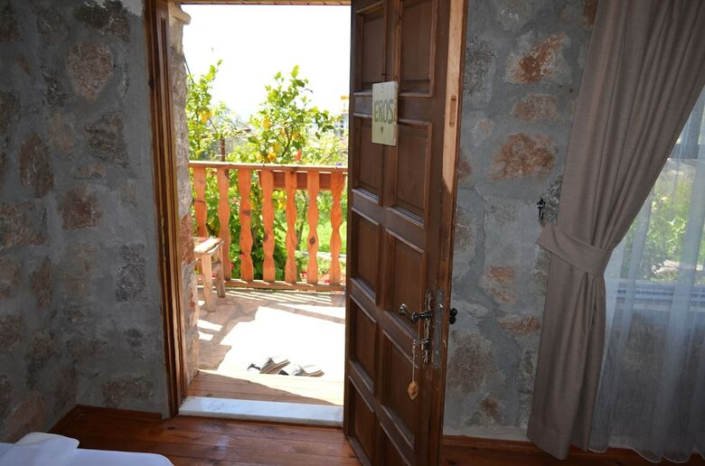 Bed & Breakfast Faralya Limon Hotel