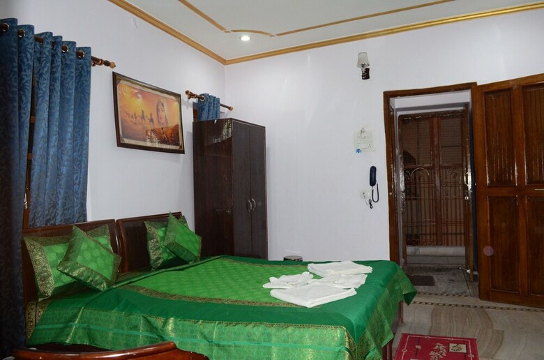 Hotel Shivratri Guest House