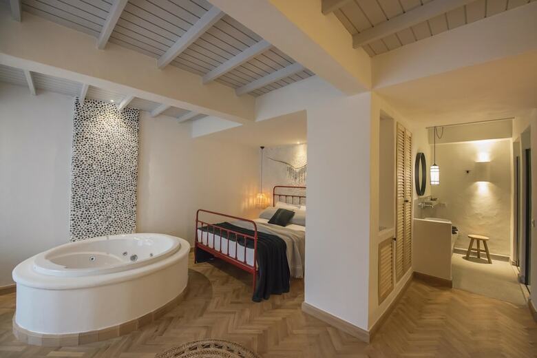Yacht Boheme Hotel-boutique Class - Adults Only