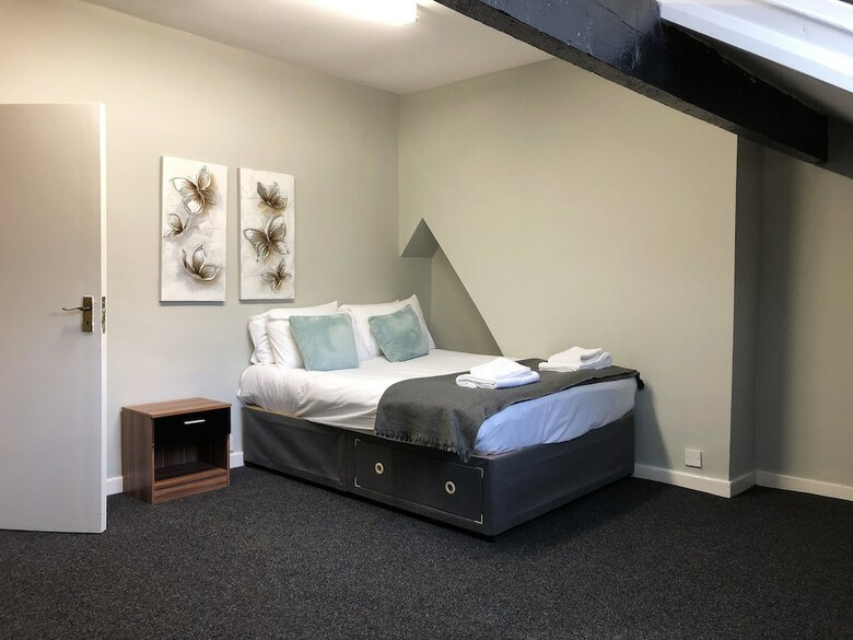 Old Trafford Apartment