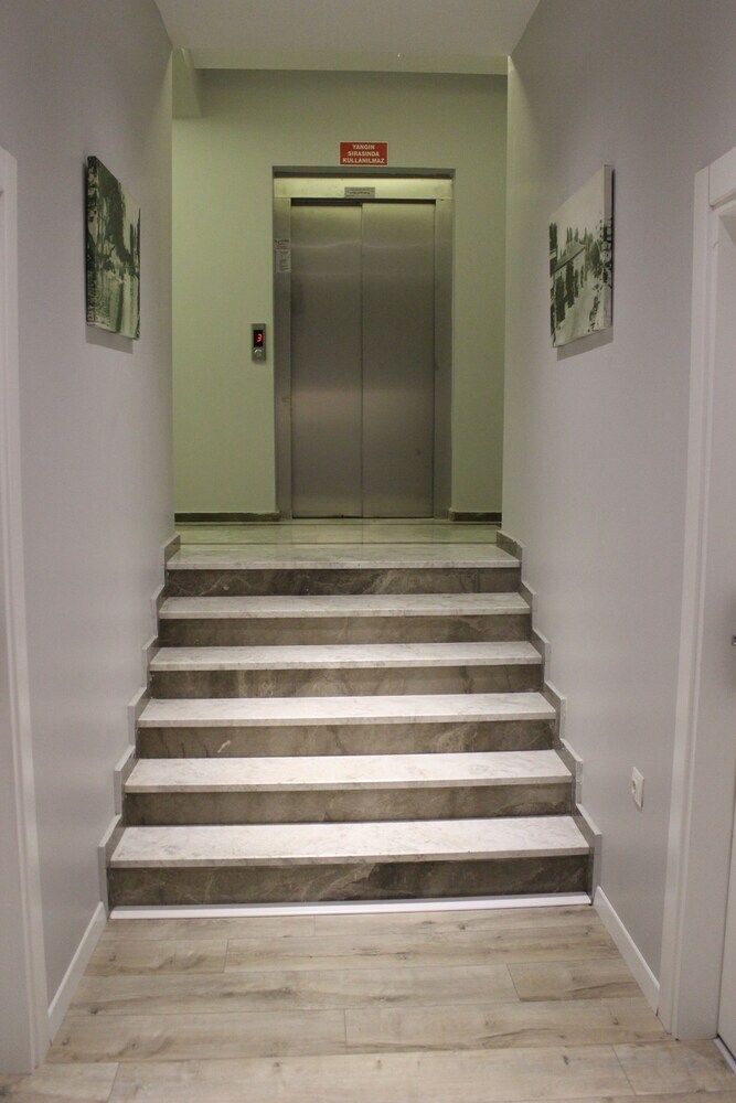 The Corner Inn Hotel Suit