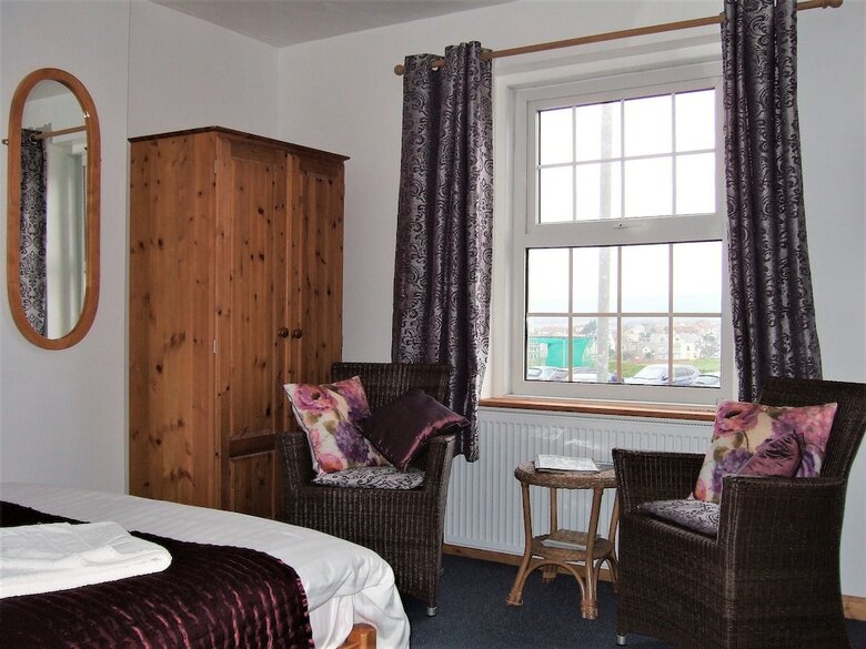 Bed & Breakfast Links Side Guest House