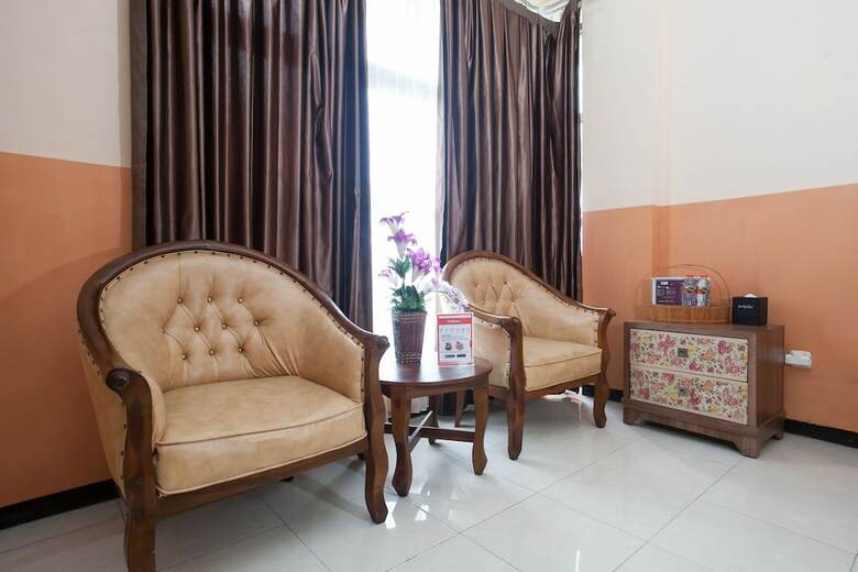 Hotel Reddoorz @ Rampal
