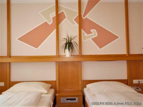 Hostal Gasthof Landhotel Gr�ner Baum