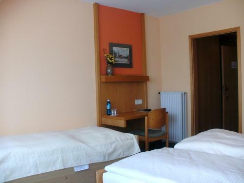 Hostal Gasthof Landhotel Gr�ner Baum