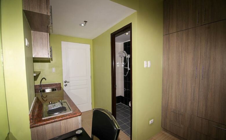 4f8 Princeton Bldg North Cambridge Condo