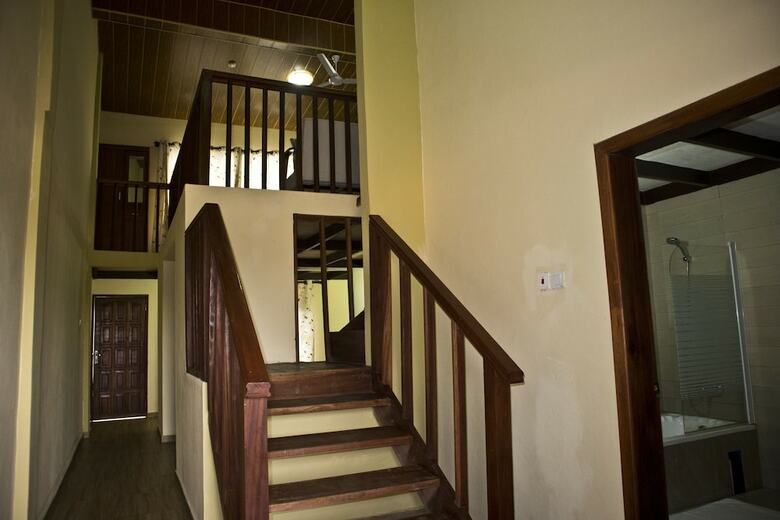Bed & Breakfast Cliff Haven Beach Resort
