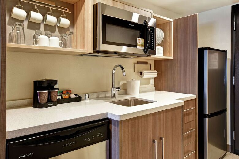 Hotel Home2 Suites By Hilton Victorville