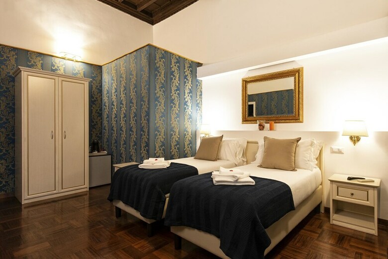 Hotel Canova Rooms In Spanish Steps