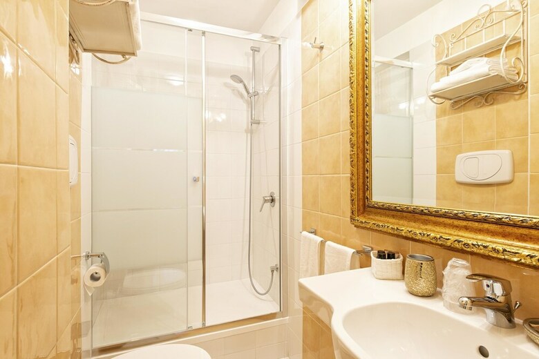 Hotel Canova Rooms In Spanish Steps