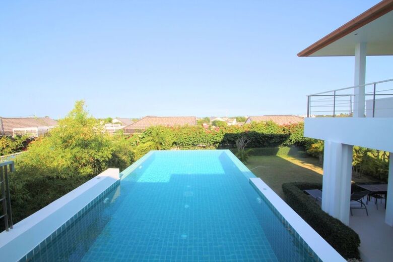 Phu Montra Villa With Ocean View A4