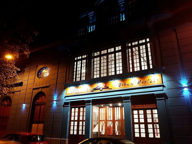 Hostal La Fabrica Urban Hostel