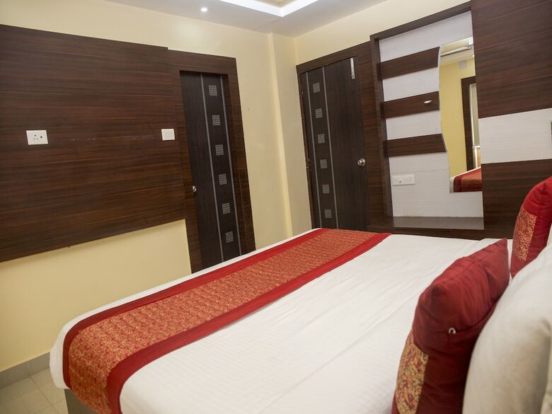 Hotel Oyo 7637 Near Lighthouse