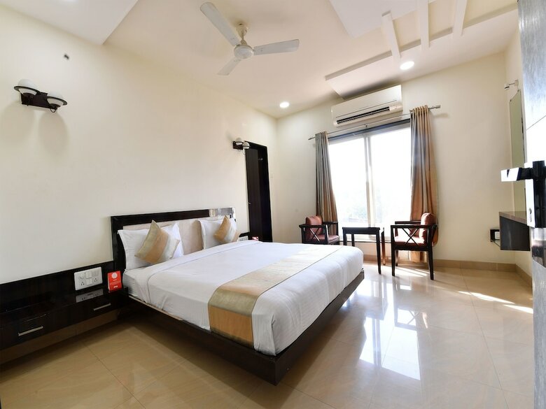 Oyo 4155 Hotel The Sudesh