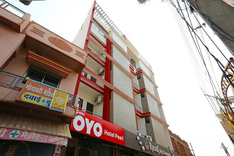 Oyo 4154 Hotel Pearl