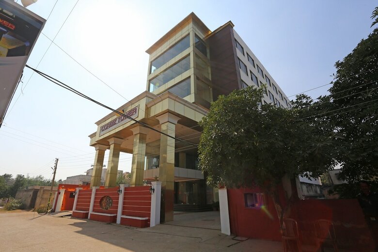 Oyo 10392 Hotel Corbiz Tower
