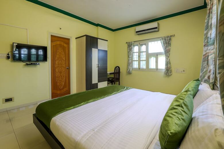 Hotel Oyo 10031 Wind Chimes Boutique Guest House