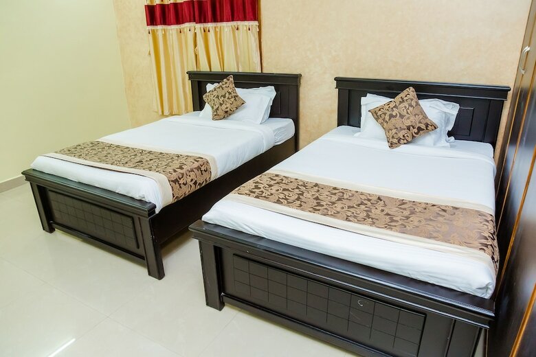 Hotel Oyo 9054 Velaga Inn