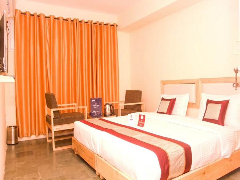 Hotel Oyo 8485 Near Rk Beach