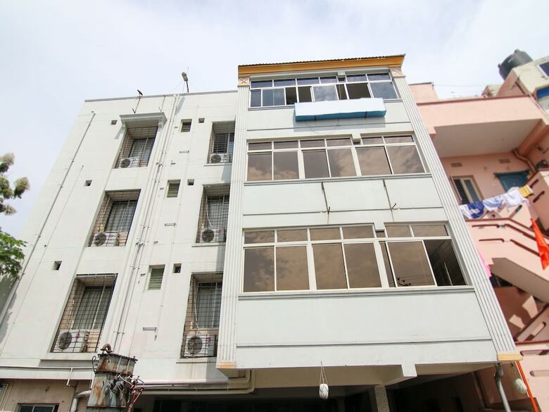 Hotel Oyo 9207 Chakri Guest House
