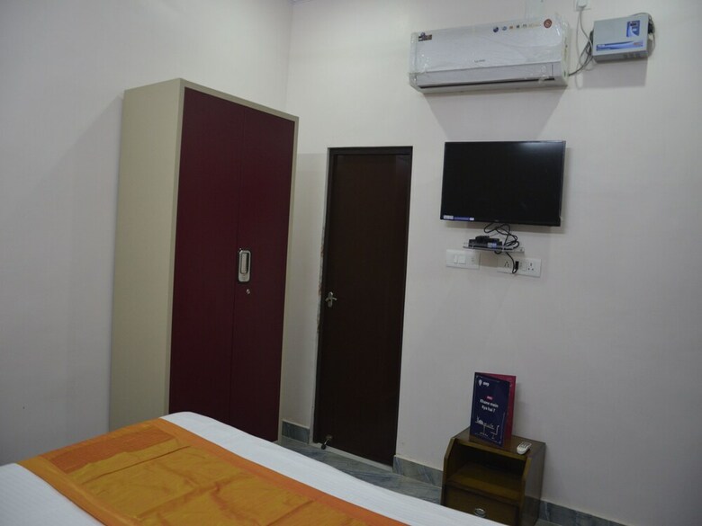 Hotel Oyo 7622 Varanasi Stays