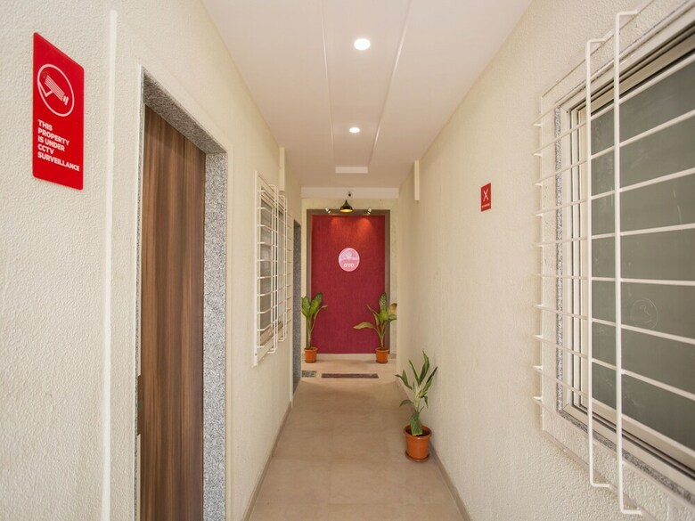 Oyo 10939 Hotel Sangam
