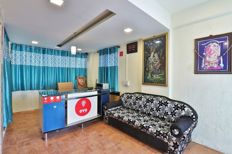 Oyo 11650 Hotel Grand Apple
