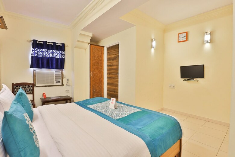 Oyo 11650 Hotel Grand Apple