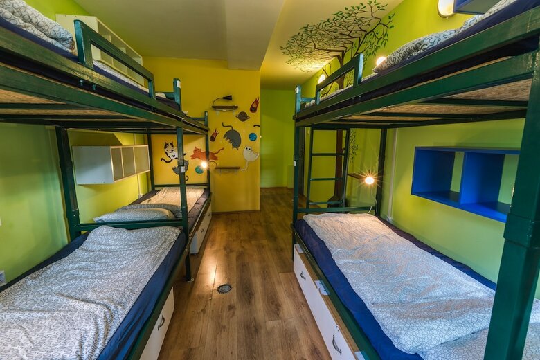 Hostal Island Hostel - Adults Only
