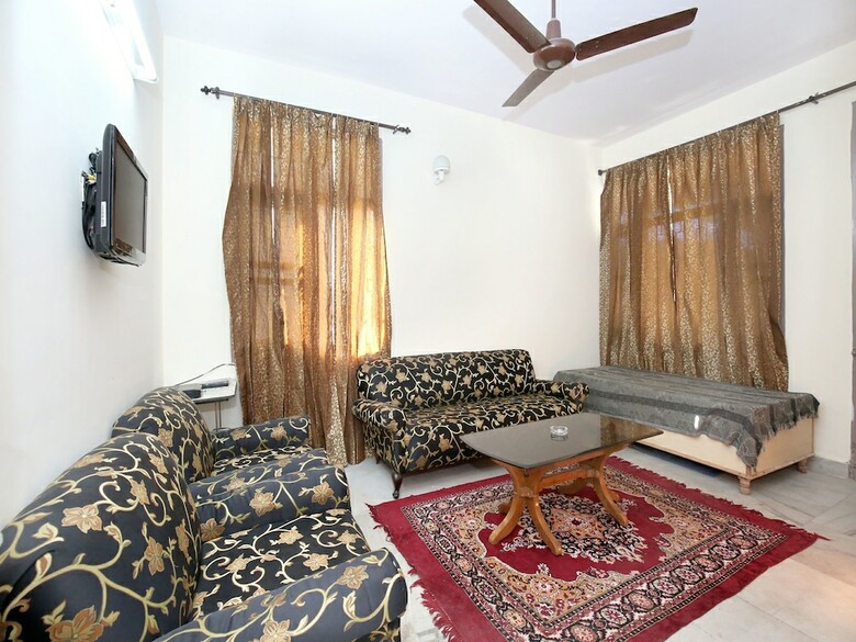 Hotel Oyo 10310 Home 3bhk Shoghi
