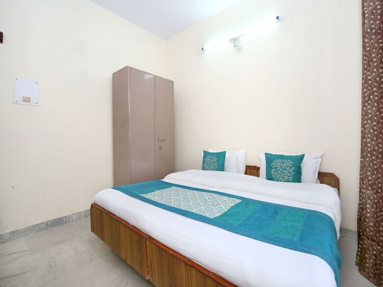 Hotel Oyo 10310 Home 3bhk Shoghi