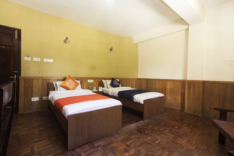Hotel Oyo 10587 Vanjula Residency
