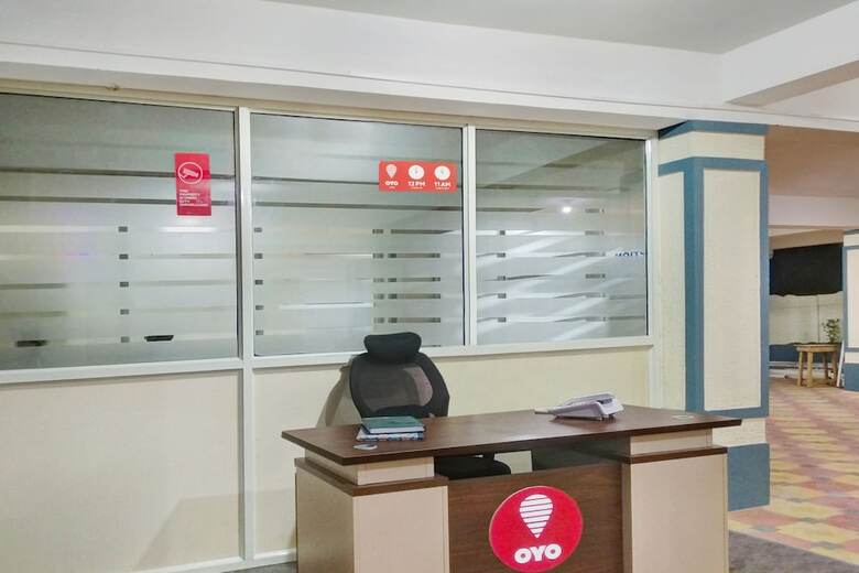 Oyo 10595 Hotel Mirras