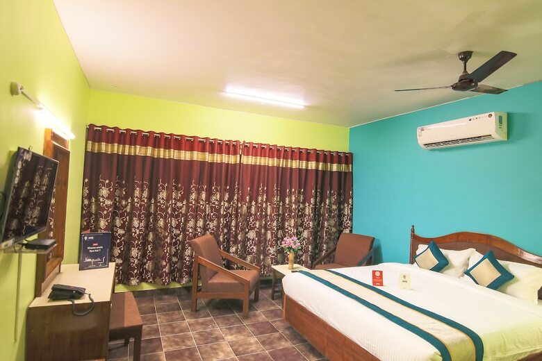 Oyo 10709 Hotel Sbt