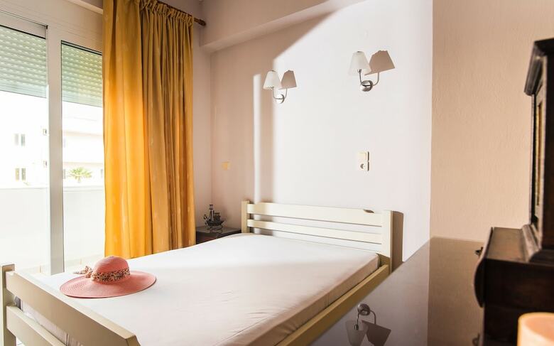 Apartamentos Yiannis Manos
