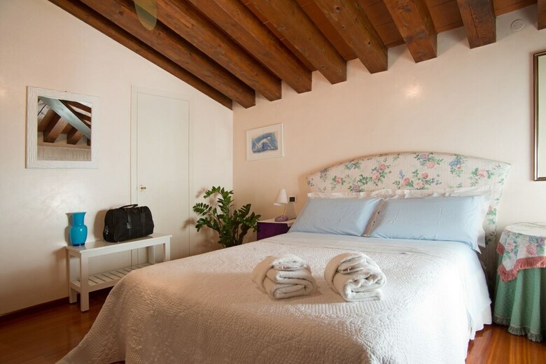 Apartment Deluxe Via Isola Di Mezzo