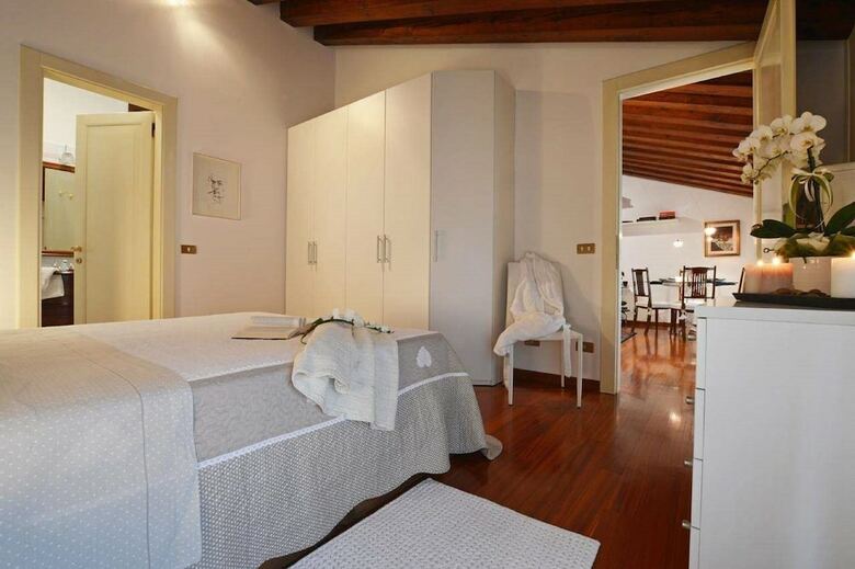 Apartment Deluxe Via Isola Di Mezzo