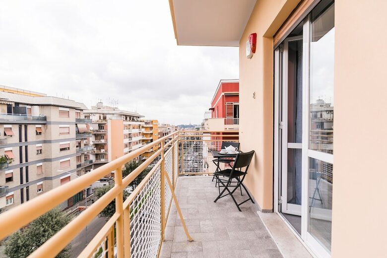 San Pietro Vatican Apartments