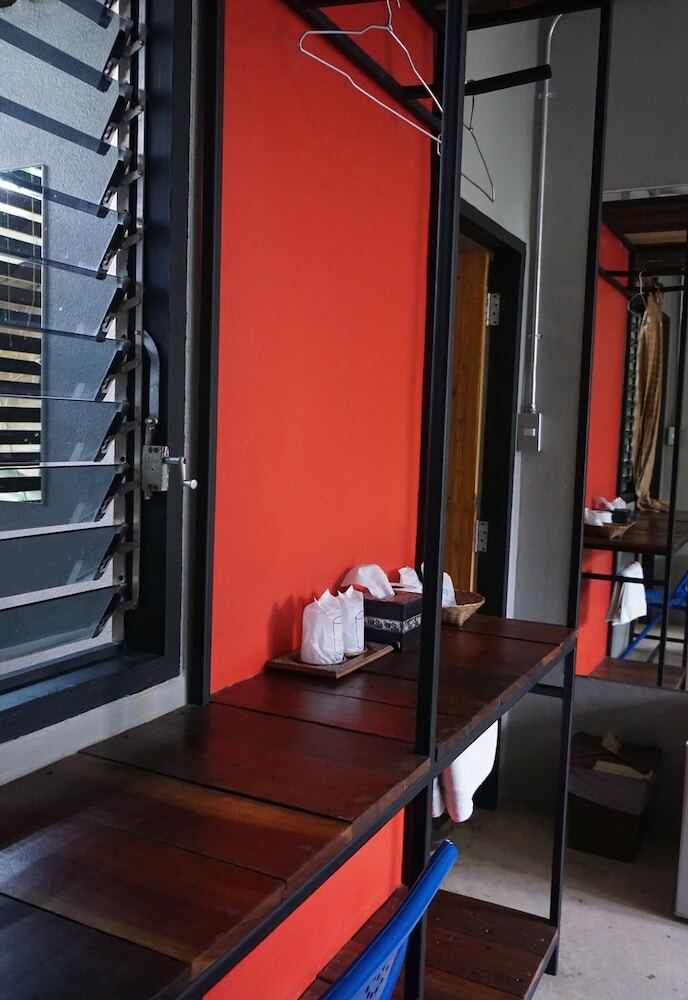 Huen Chang Puek Hotel