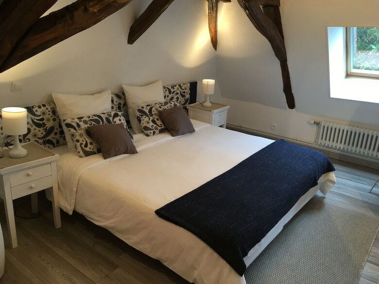 Hotel Ostal de Pombonne