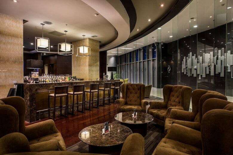 Aparthotel The Alpha Suites