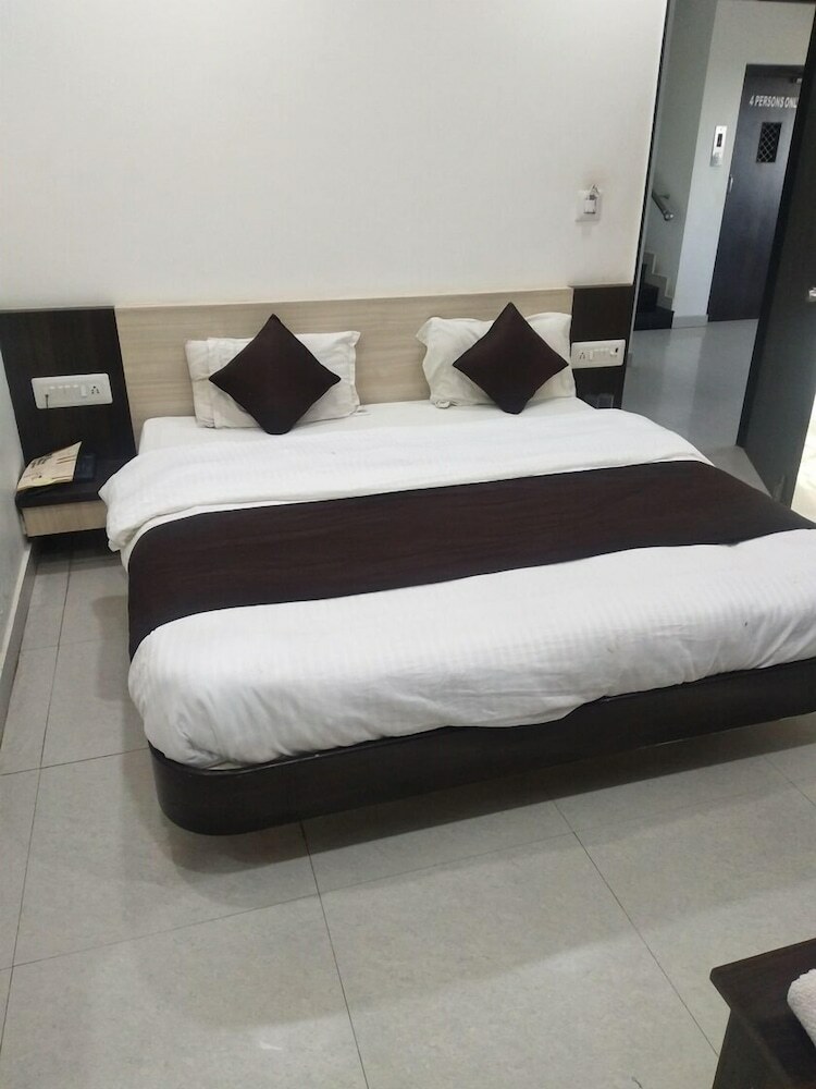Hotel Shree Vallabh