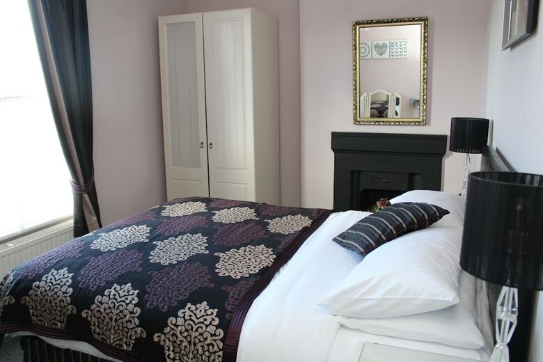 Fernhurst Holiday Apartments